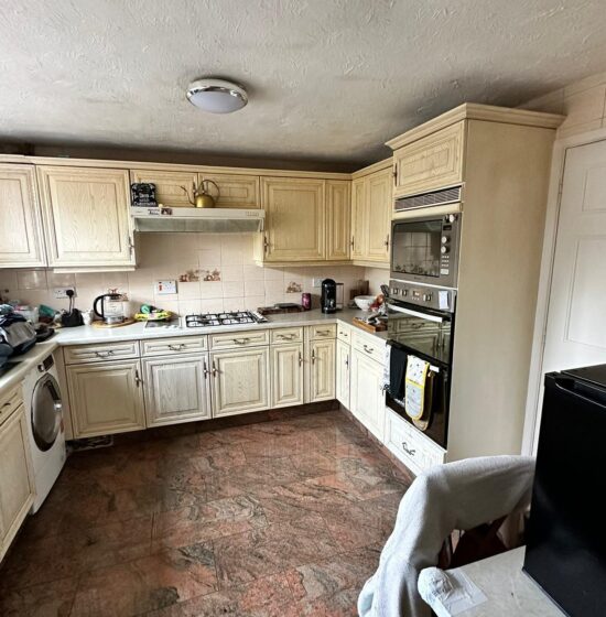 Kitchen Before Respraying